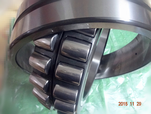 China manufacturing spherical roller bearing with pressed steel cage 23044 CC/W33